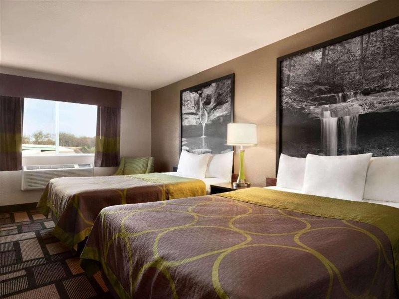 Super 8 By Wyndham Akron S/Green/Uniontown Oh Eksteriør billede